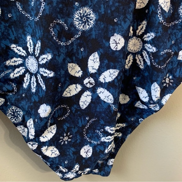 Bleu/Rod Beattie navy and white floral batik one piece swimsuit. Size 16W - Picture 6 of 12